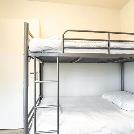 Airy In South Limburg, Cleaning Included Apartment Landgraaf