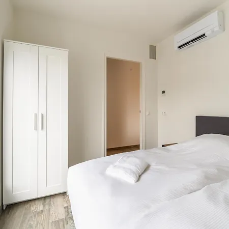 Apartment Airy In South Limburg, Cleaning Included Landgraaf